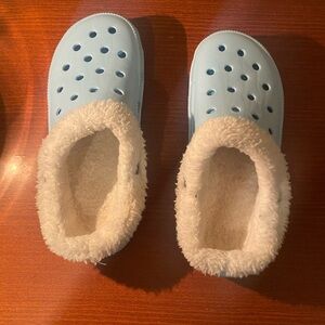Light blue fuzzy crocs size large